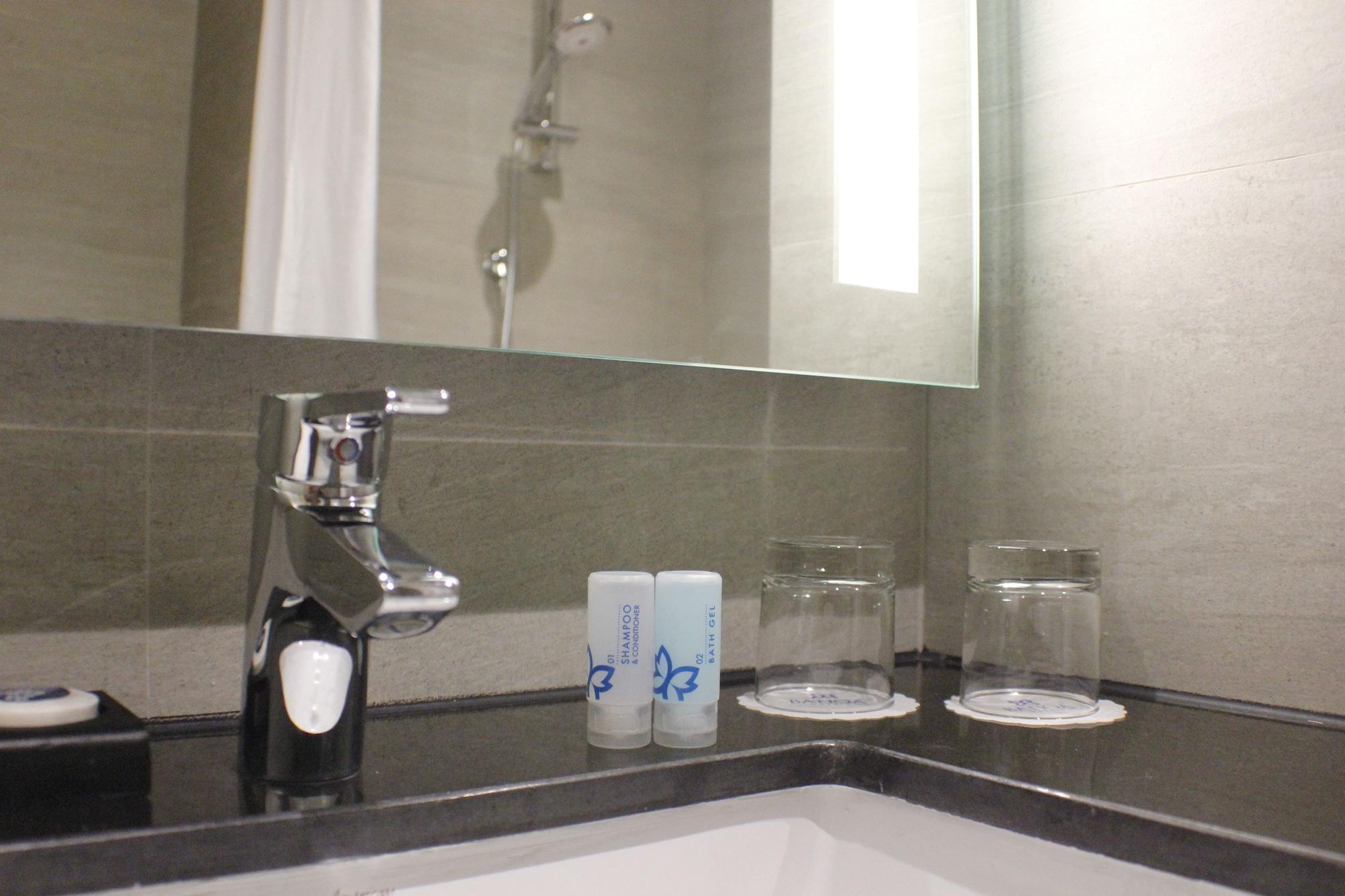Batiqa Hotel Lampung Bandar Lampung Buitenkant foto