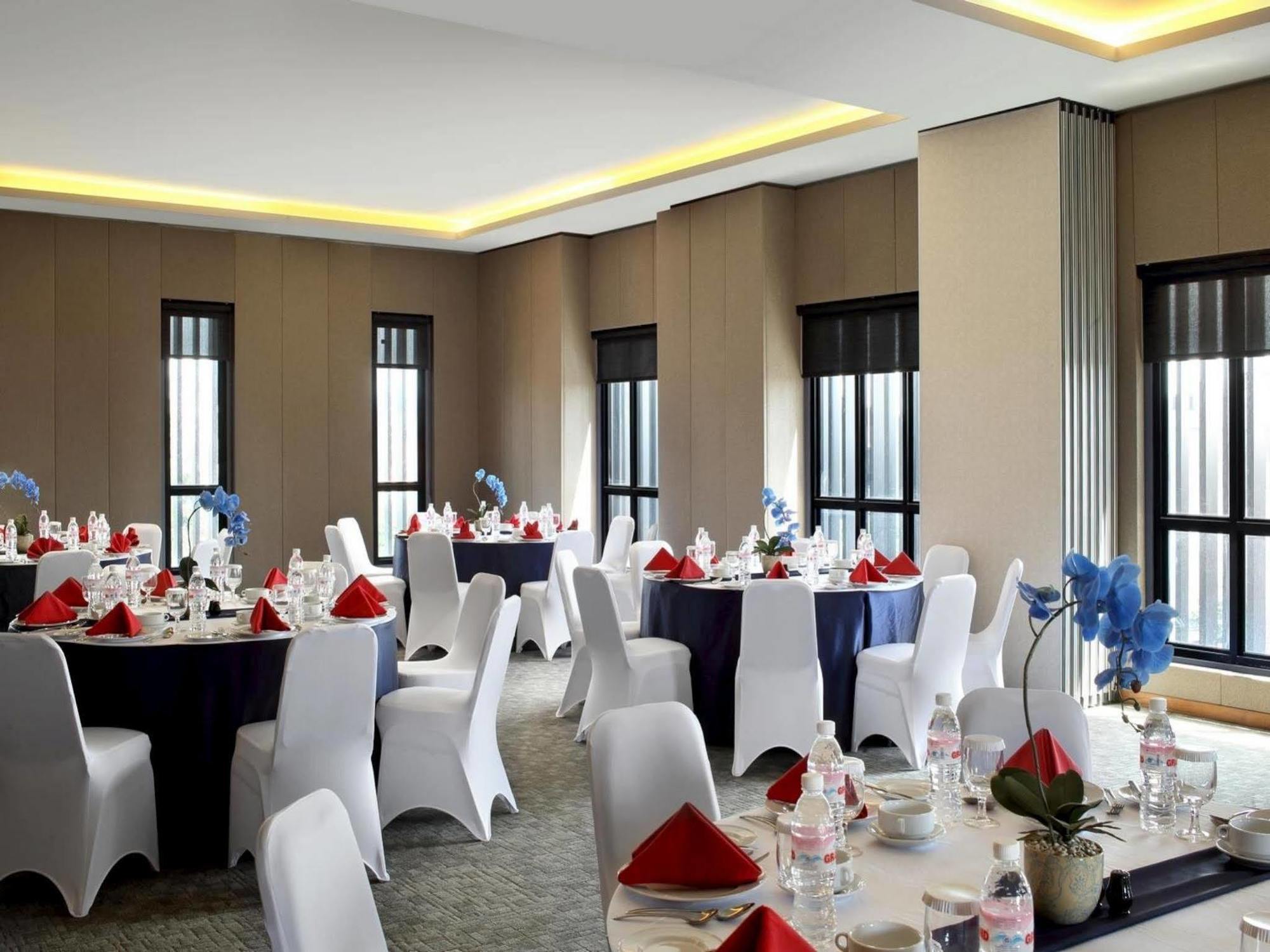 Batiqa Hotel Lampung Bandar Lampung Buitenkant foto
